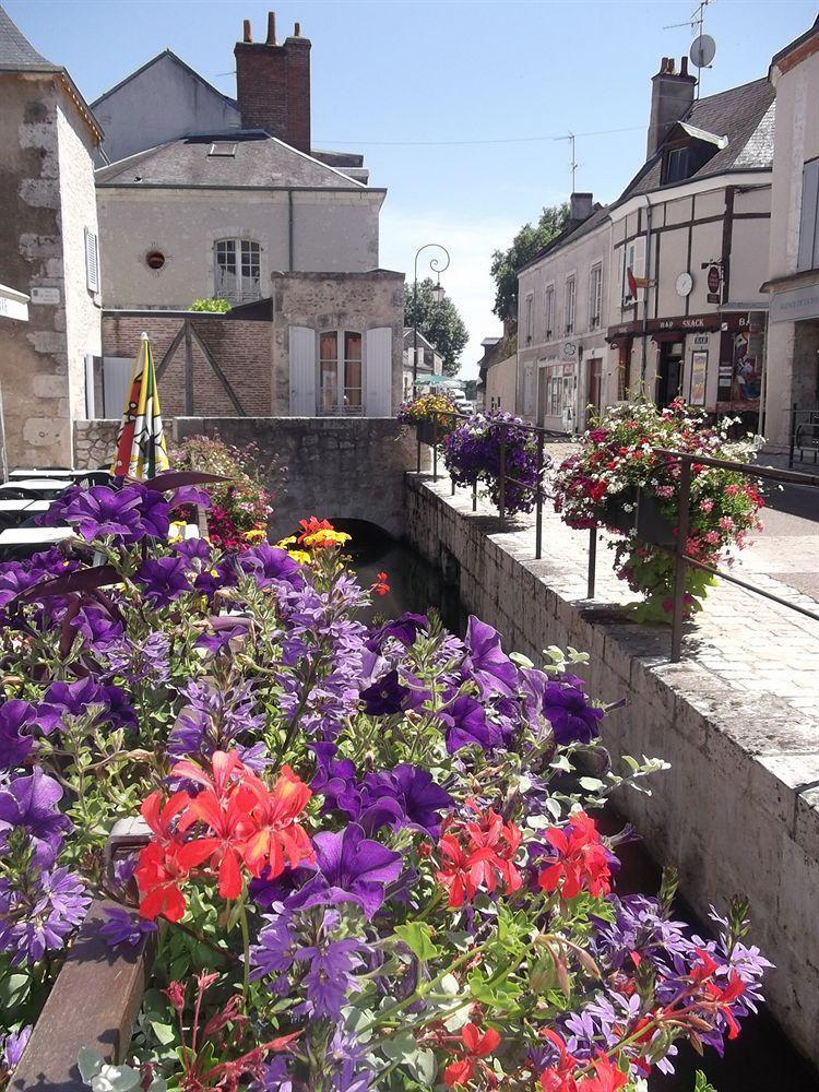 Le Relais Des Templiers Hotel Боженси Екстериор снимка